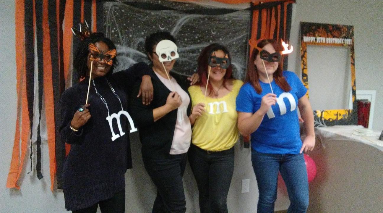 Marcela Ibarra, Elizabeth Jones, Kamryn Rayson and Veronica Duarte strike their best pose at selfie station.