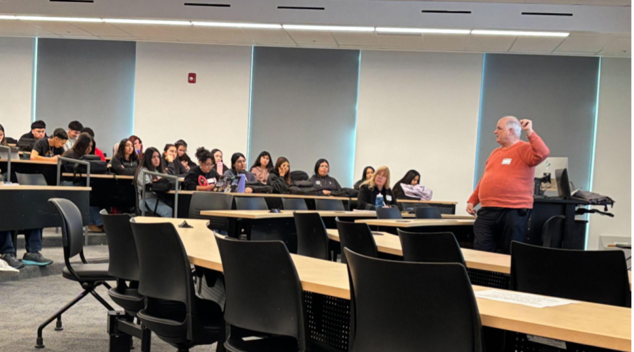 Students shadowing robotics course