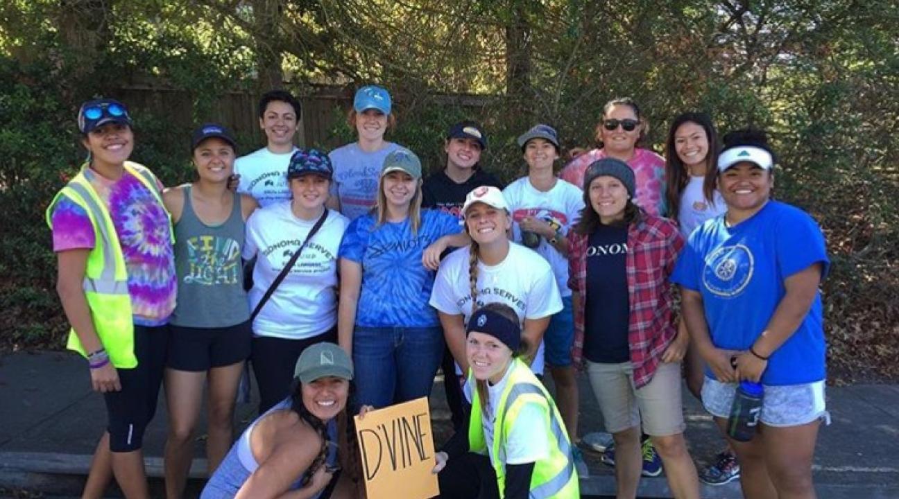 The SSU women's ultimate frisbee team, D'vine, after Sonoma Serves.