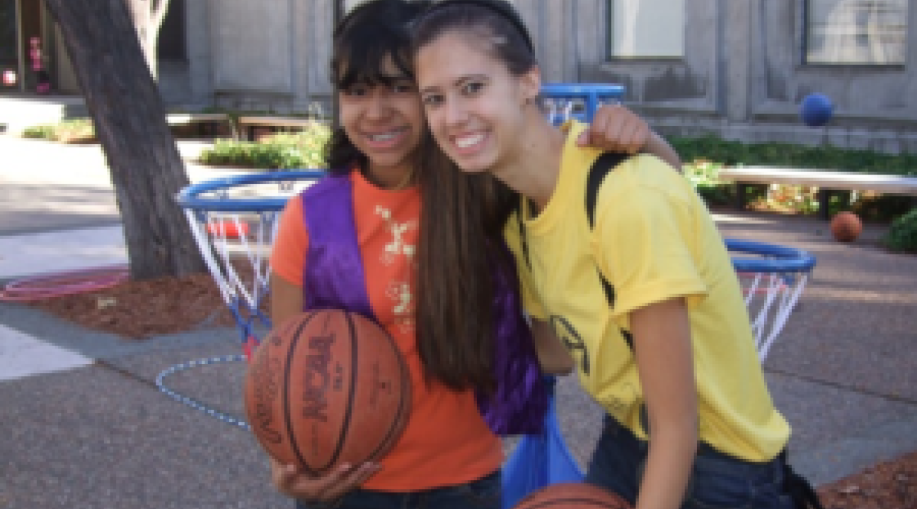 Kinesiology student Emily Giorgi and Analyssa Munoz