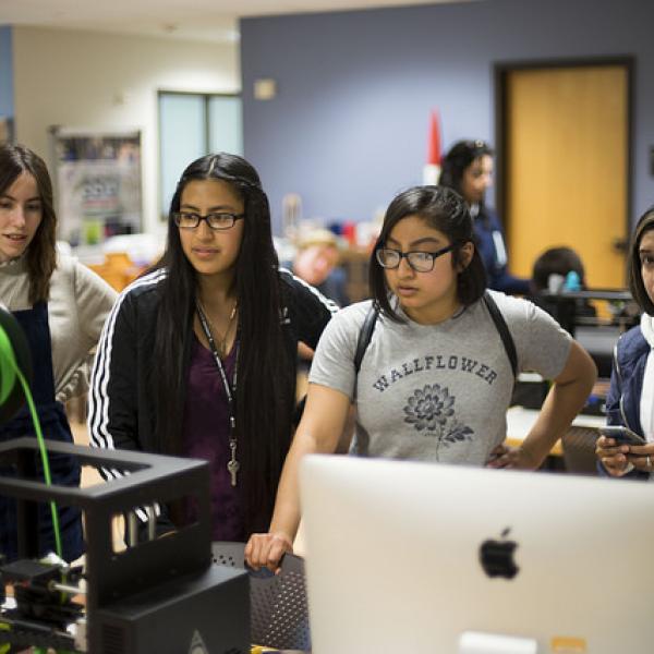 RCP and SSU students exploring the Makers Space in the Schulz Library