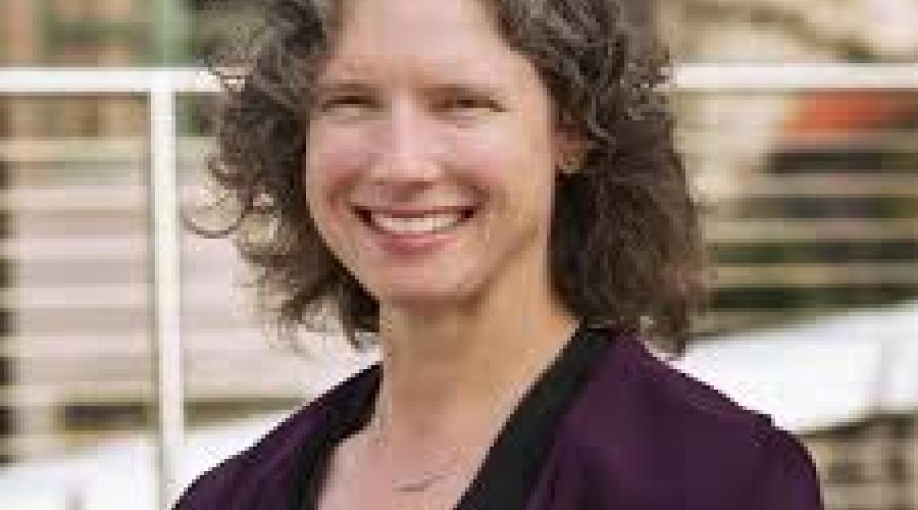Lisa Vollendorf headshot
